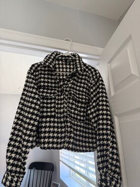 H&M Black and White Houndstooth Jacket